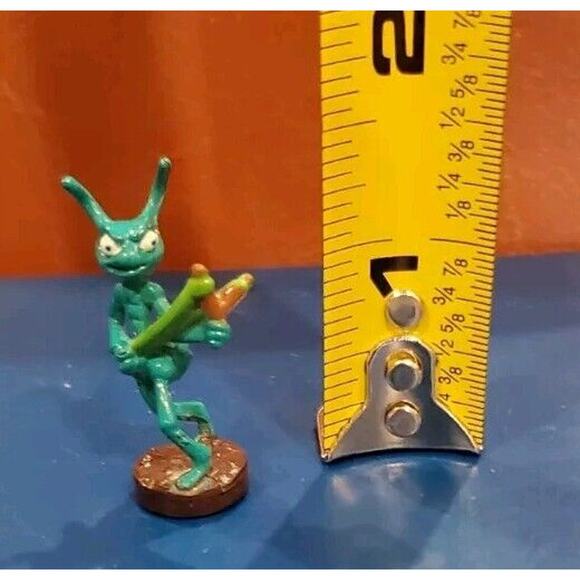DISNEY PIXAR A BUGS LIFE BUG CIRCUS ARMY ANT 1.5" MINI FIGURE Collectible 96 - Picture 8 of 8